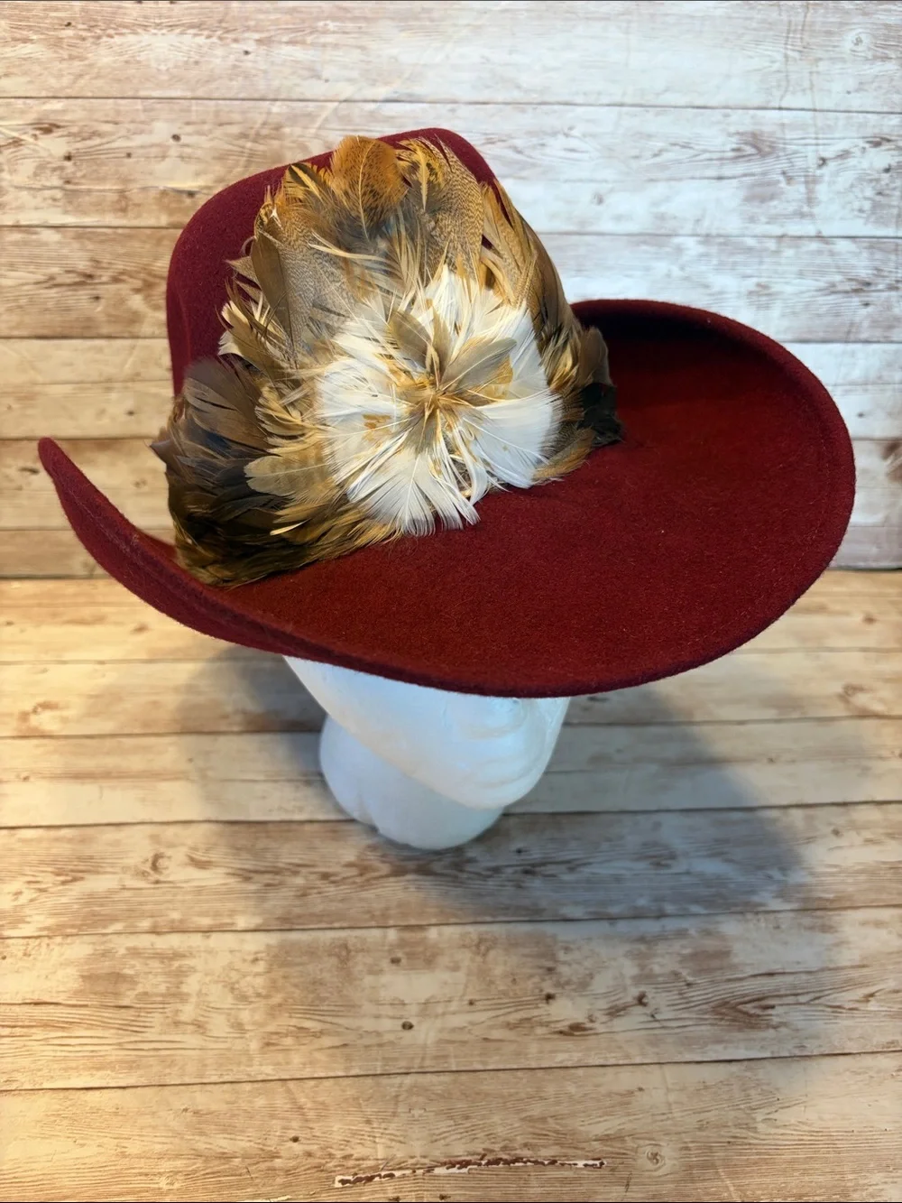 Classic Women's Burgundy Wool Felt Hat with Feather Accent - Picture 2 of 8
